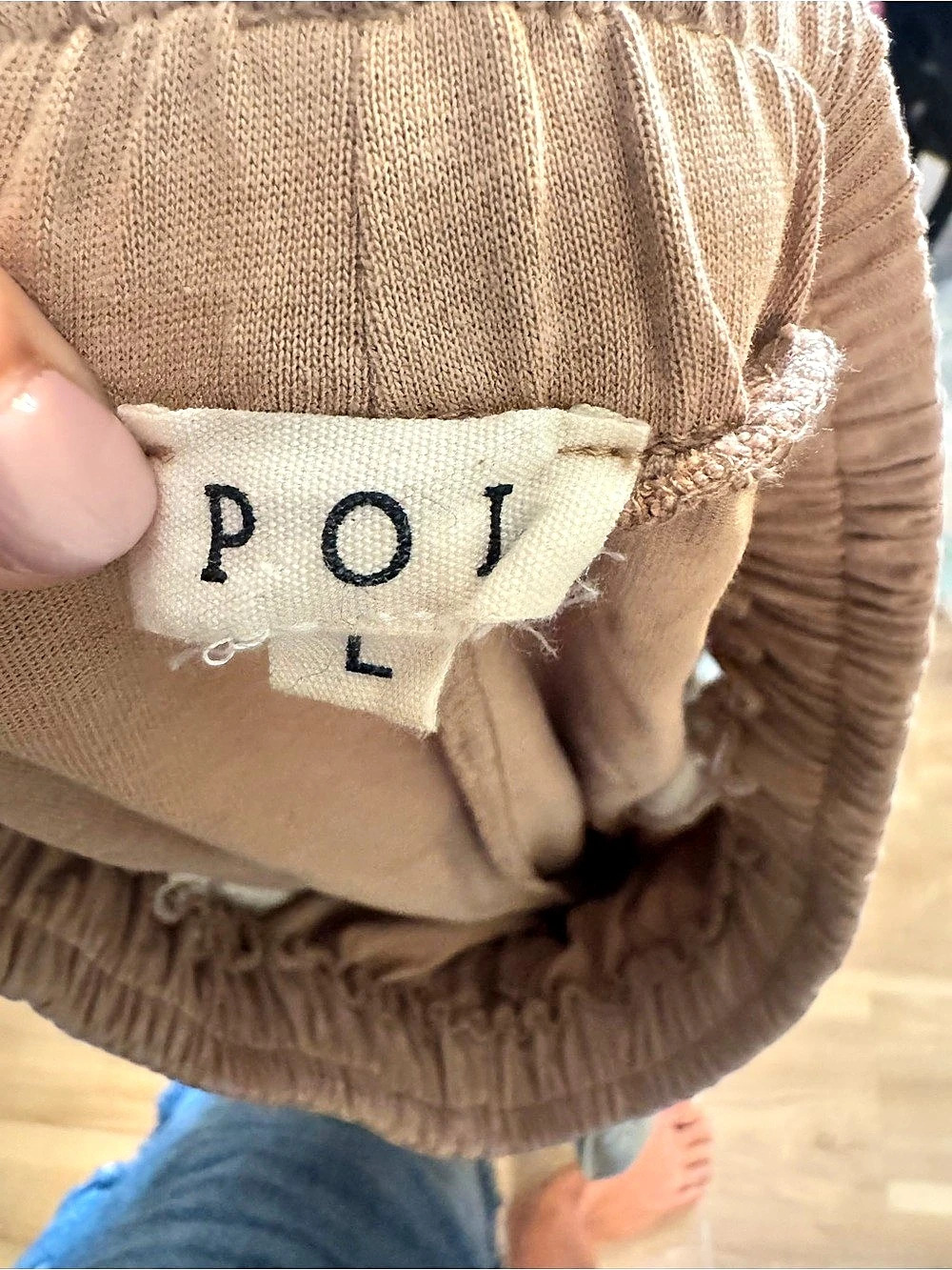 POL Toffee Joggers in Latte Size Large - Picture 6 of 6